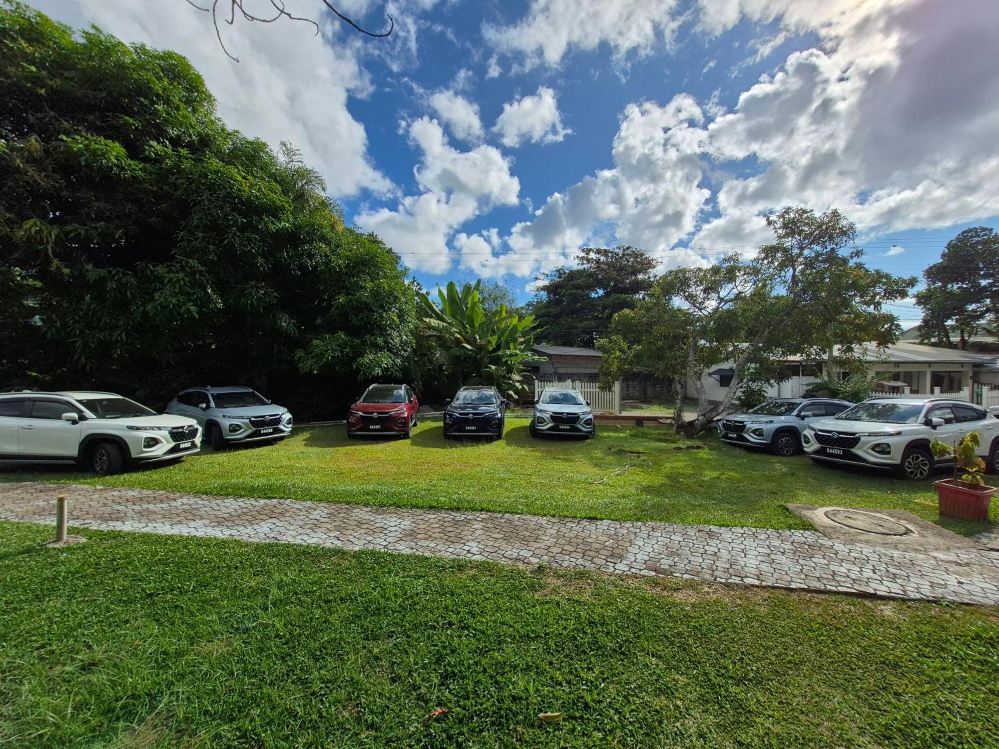 Beau Vallon Bungalows Bagian luar foto